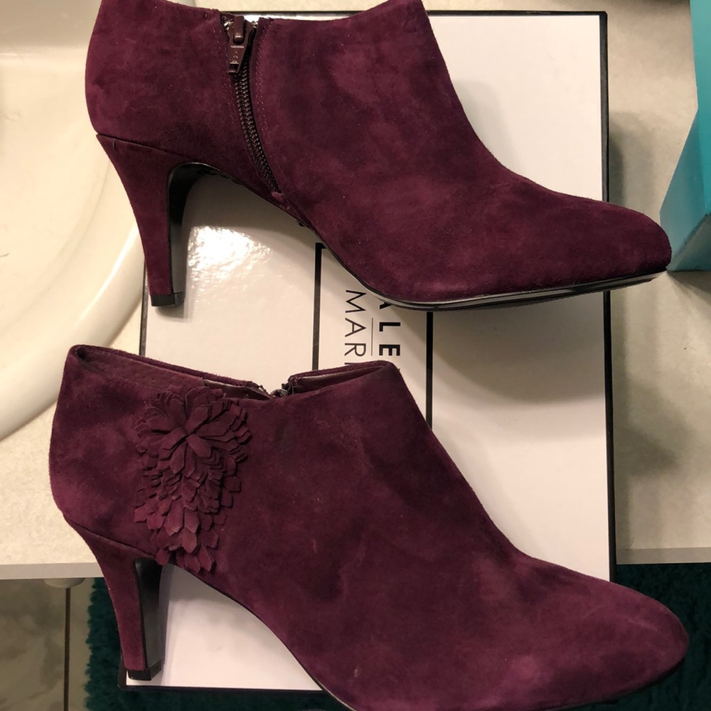 Alex Marie Jenah Eggplant Bootie 9.5m NIB